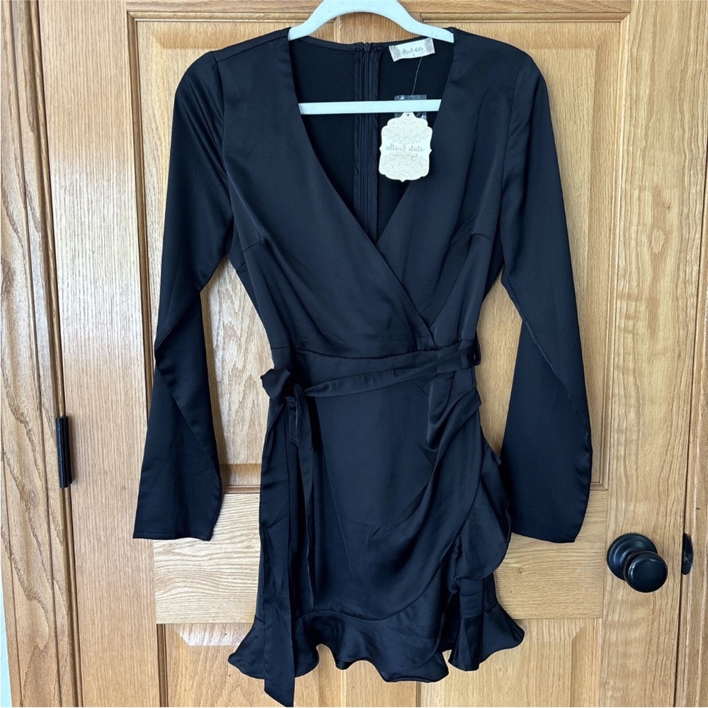 Altar’d State Silk Belle Romper Womens Long Sleeved Ruffle Vintage Black Size S